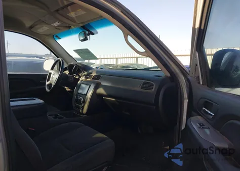 2008 Chevrolet Tahoe Lt из США, поврежденный, VIN 1GNFK13098R259624